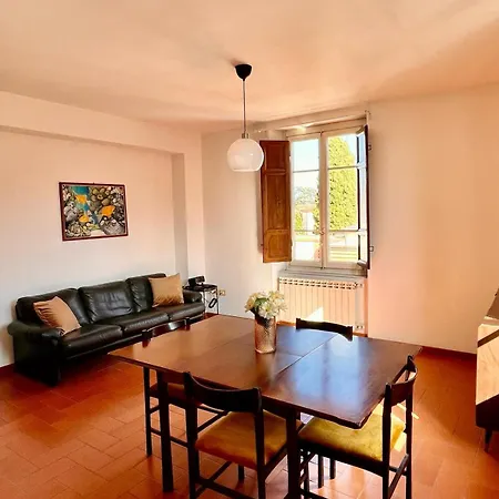 Charme Con Parcheggio Apartman *